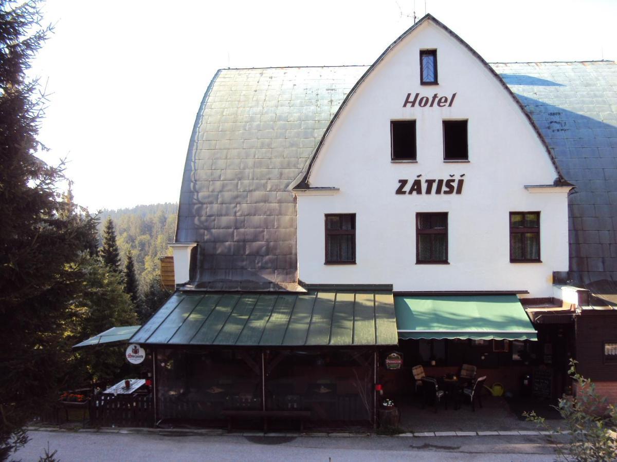 Hotel Zatisi Янске Лазне Екстериор снимка