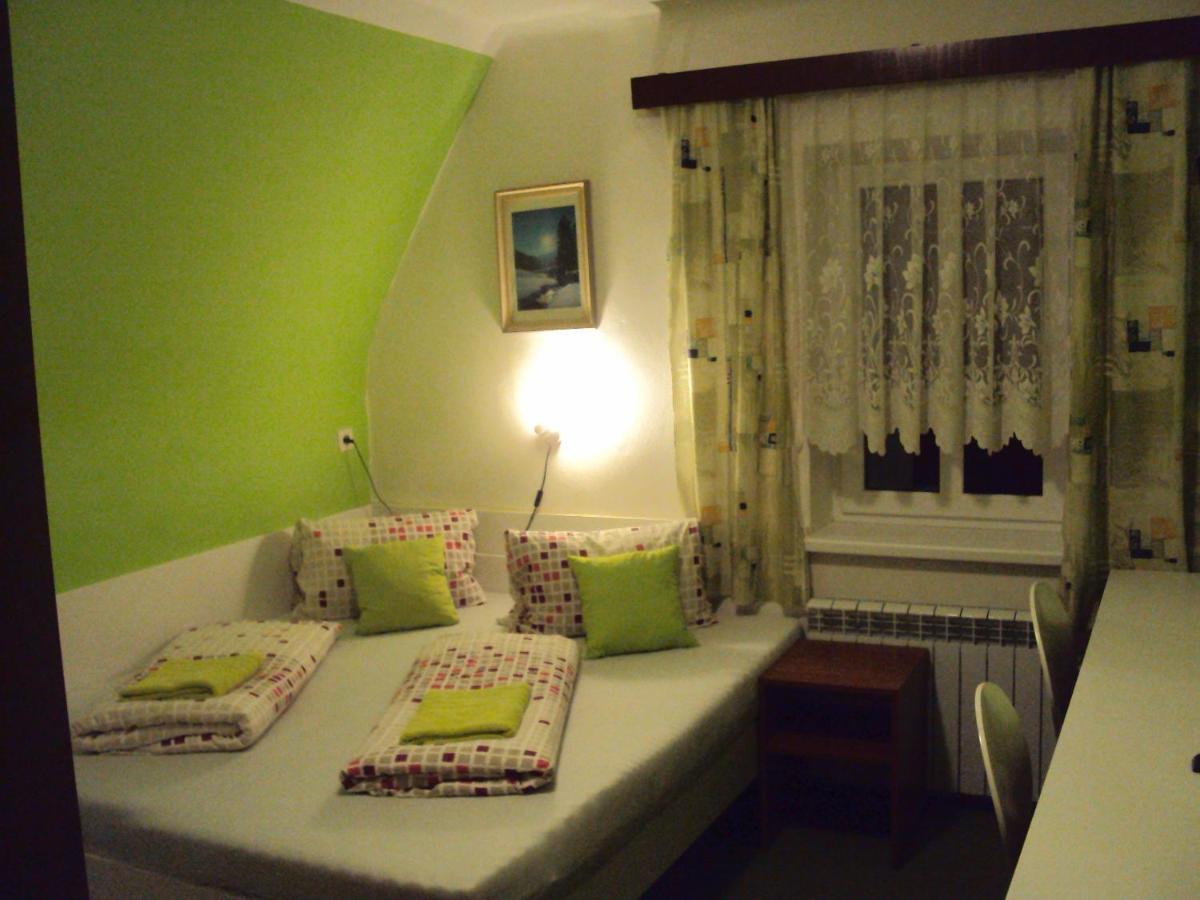 Hotel Zatisi Янске Лазне Екстериор снимка