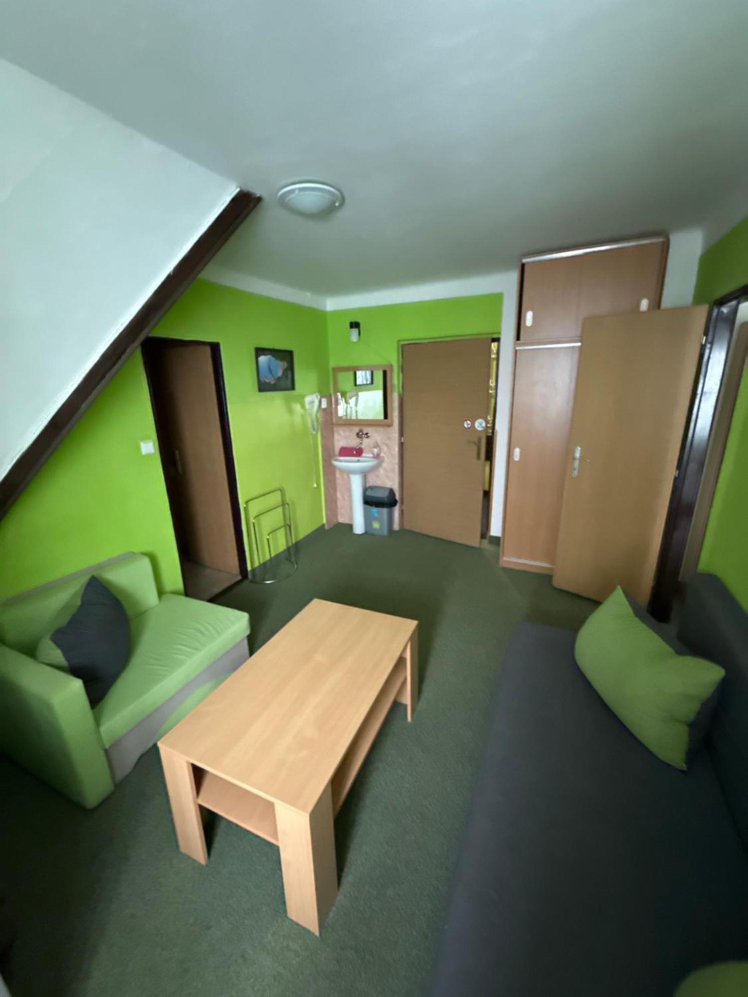 Hotel Zatisi Янске Лазне Стая снимка