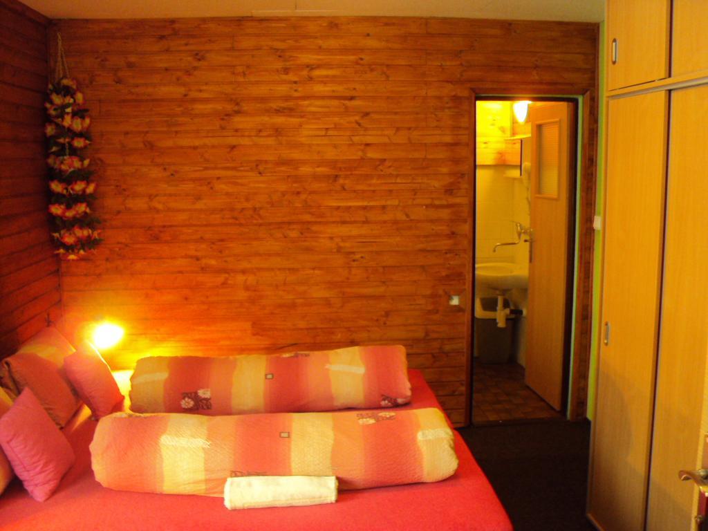 Hotel Zatisi Янске Лазне Екстериор снимка